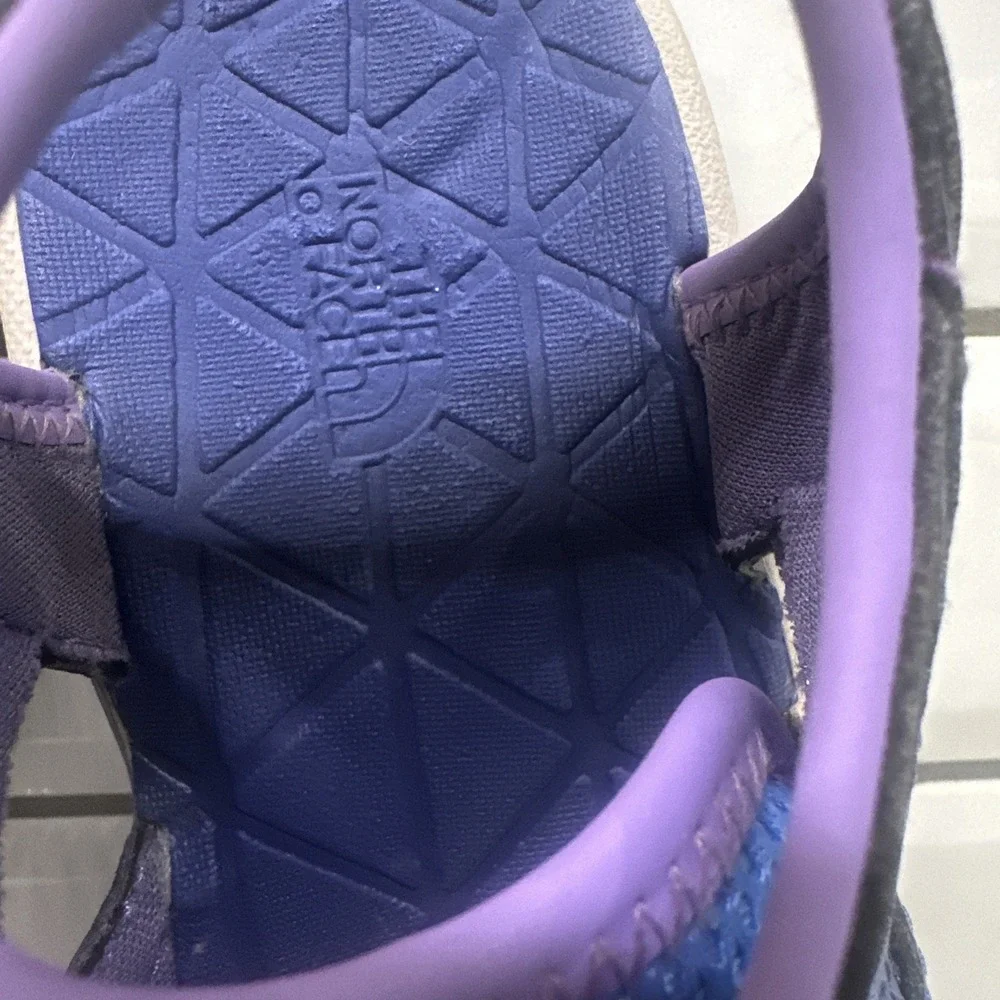 North Face Hedgehog Sandal II - Youth 3 Purple Closed Toe Waterproof Hiking Camp